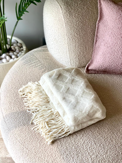 Knitted Throw - Ivory