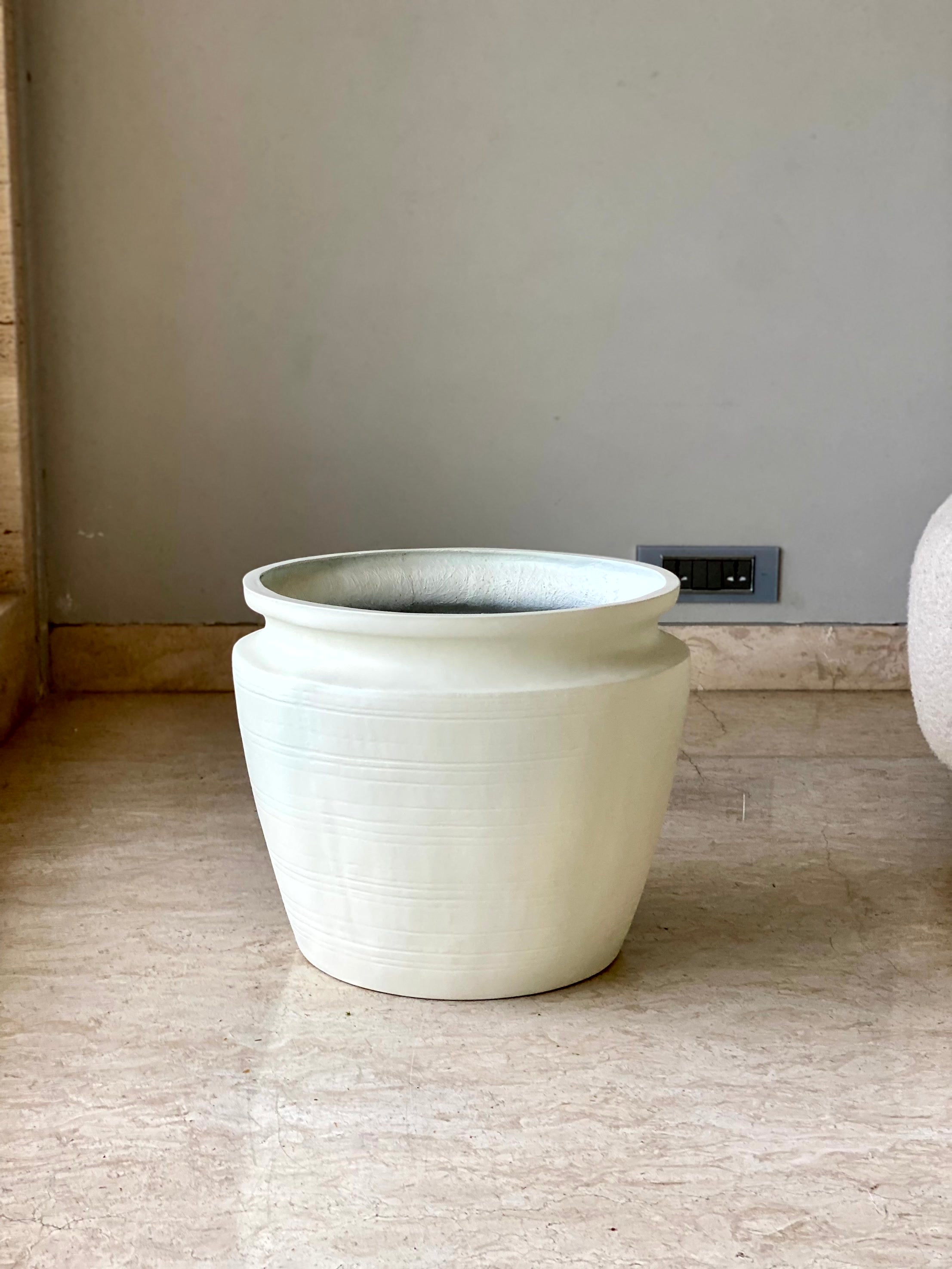 Morrow Planters - Ivory