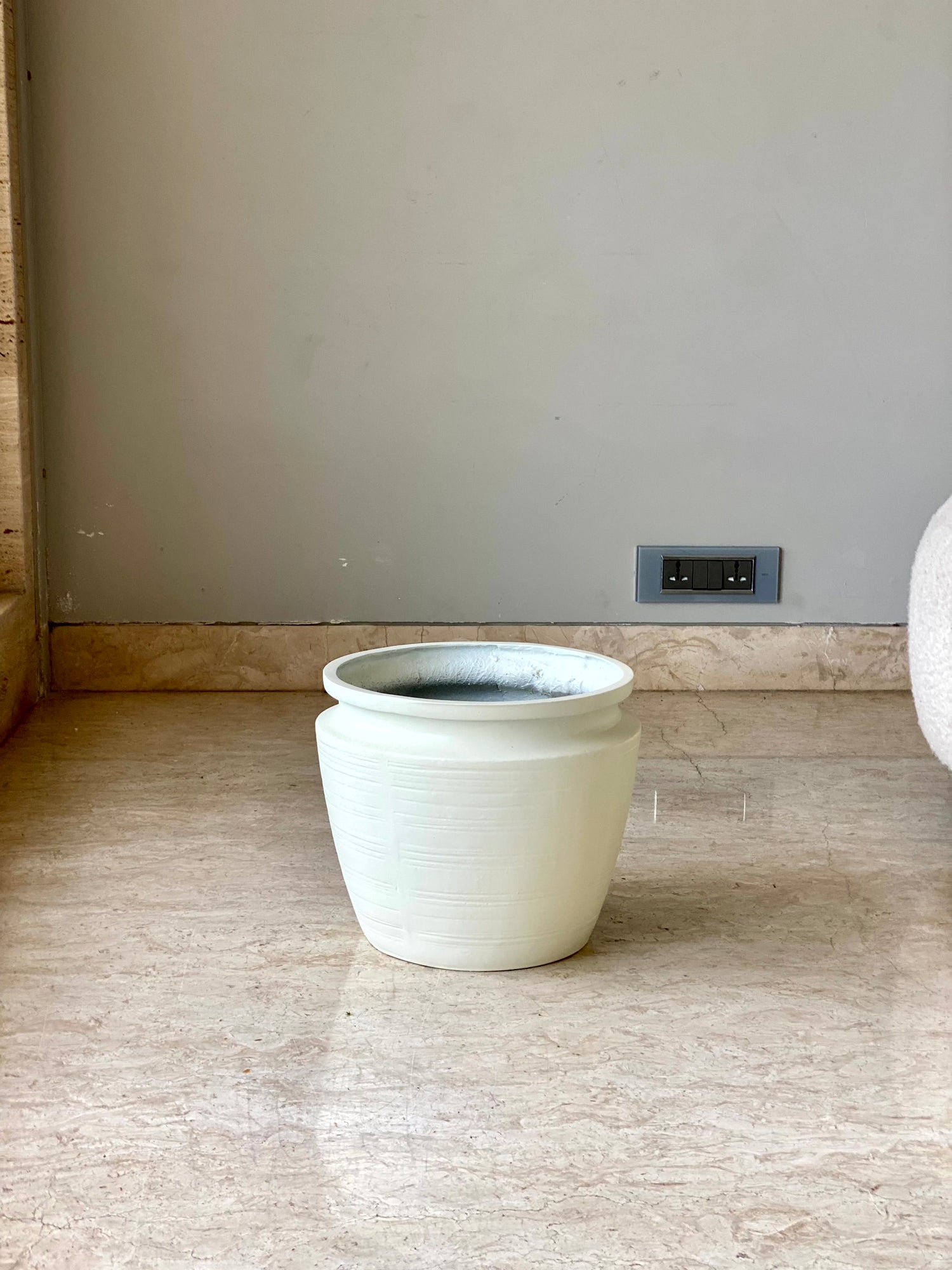 Morrow Planters - Ivory