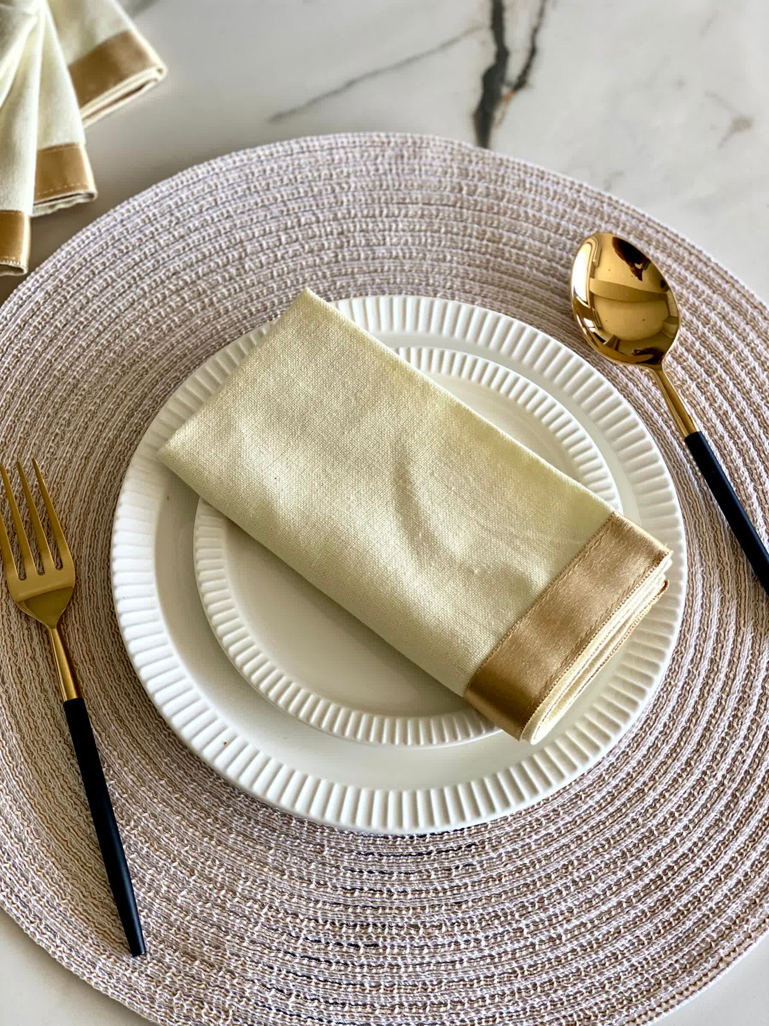 Cream And Gold Napkin - Set of 6