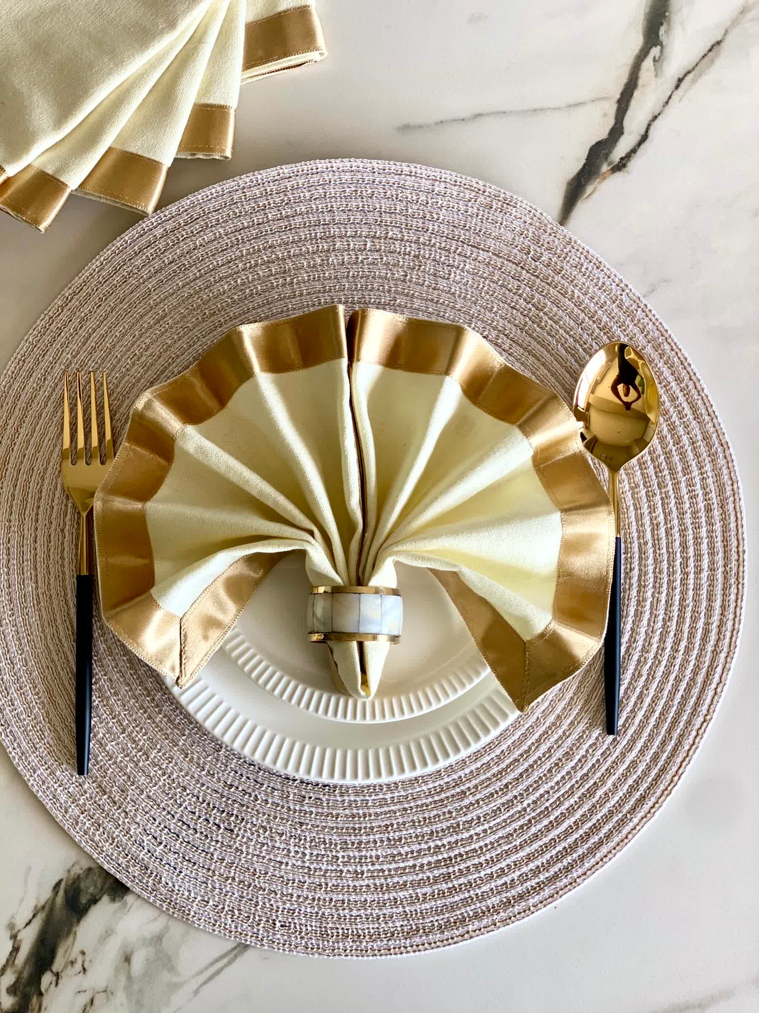 Cream And Gold Napkin - Set of 6