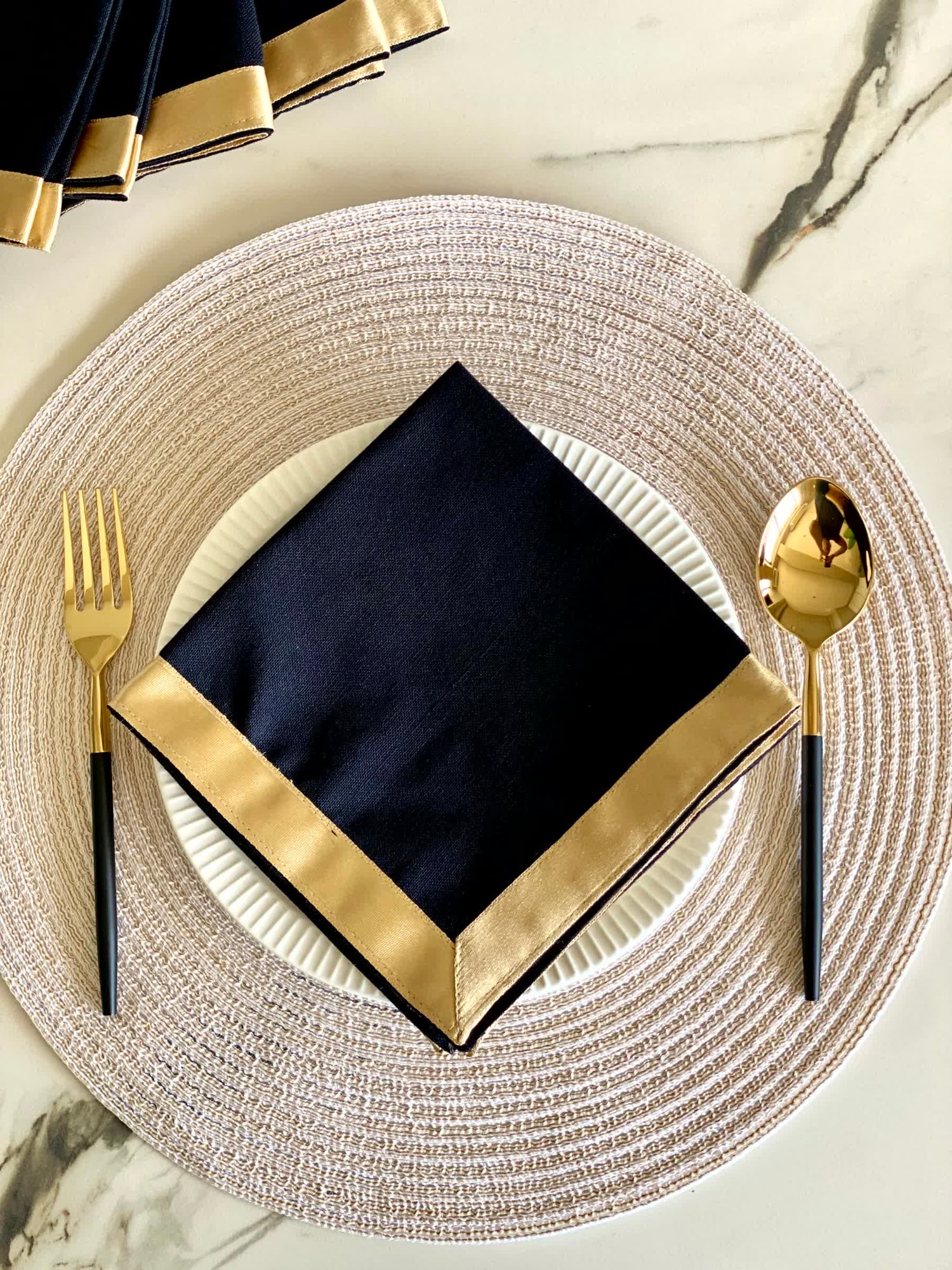 Black And Gold Napkin - Set of 6