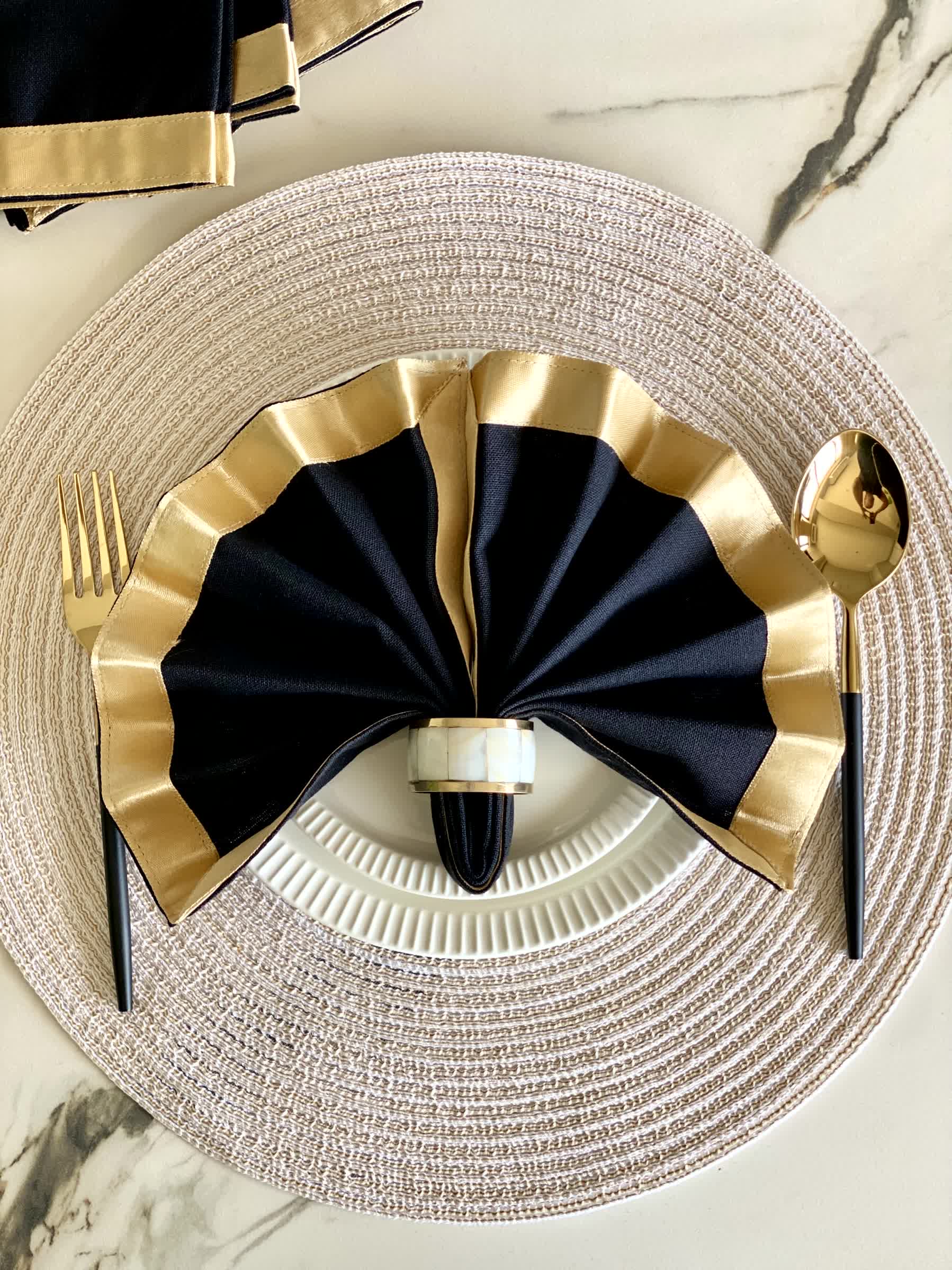 Black And Gold Napkin - Set of 6