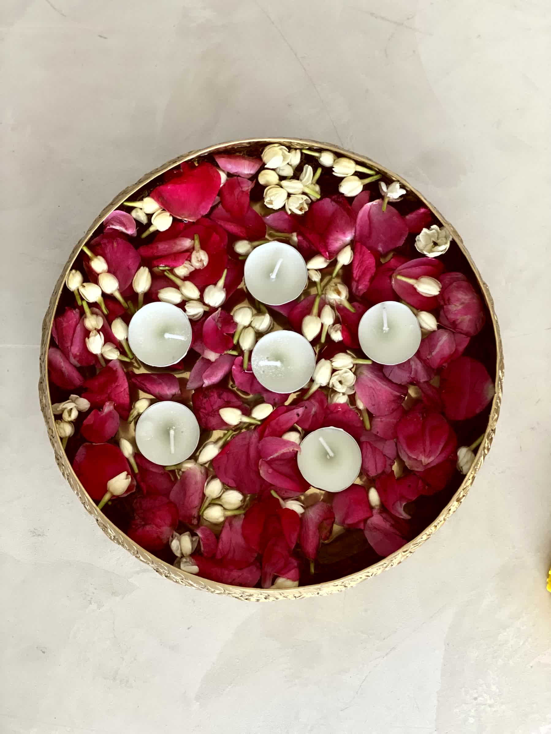 Noor Gold Urli - Medium