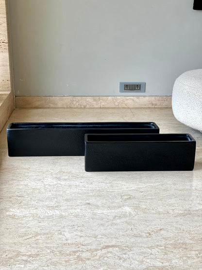 Kuro Horizon Planters - Black