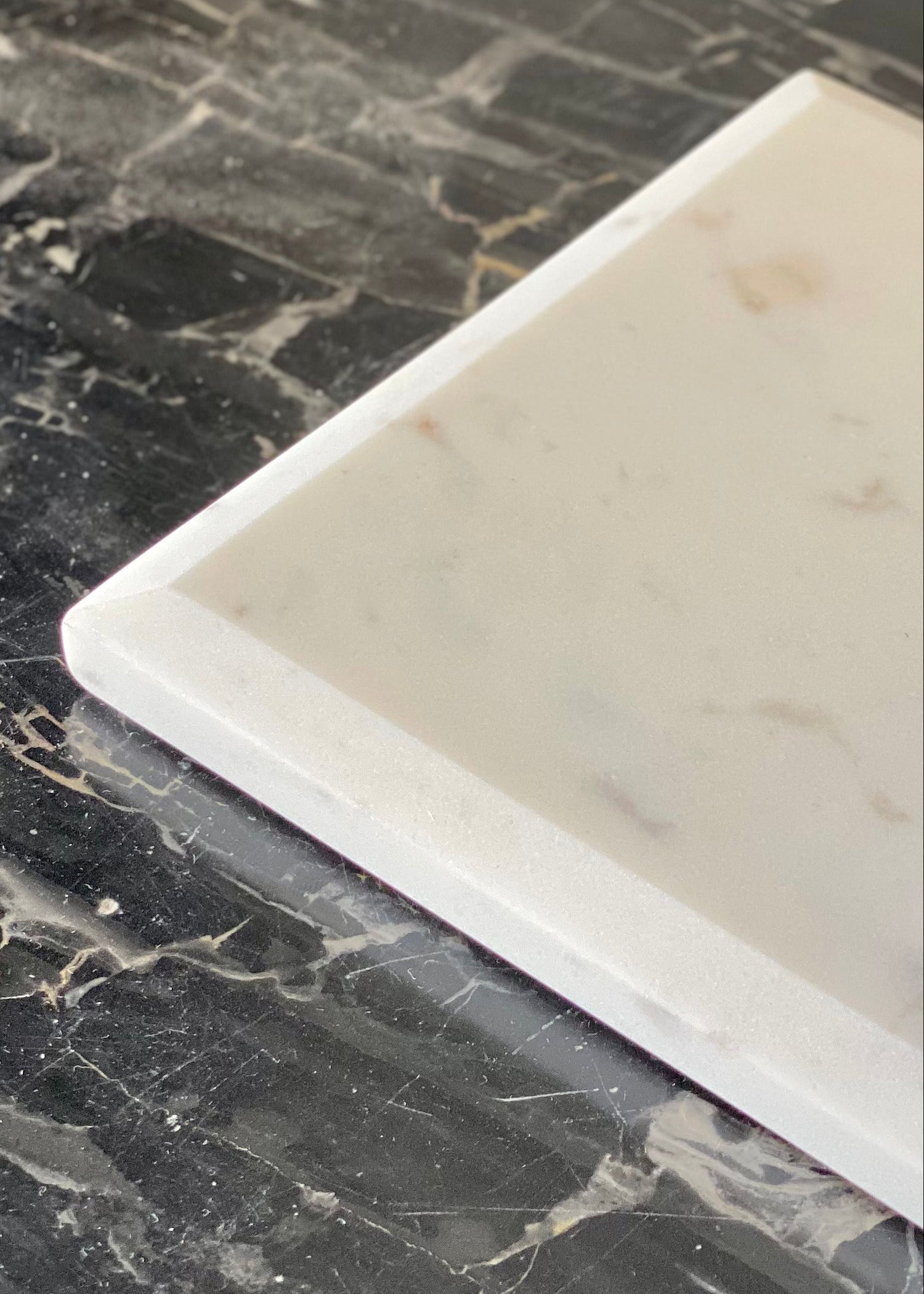 Auric White Marble Flat Tray