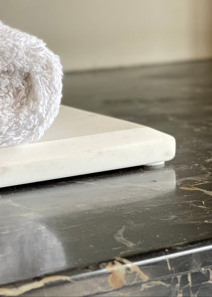 Auric White Marble Flat Tray