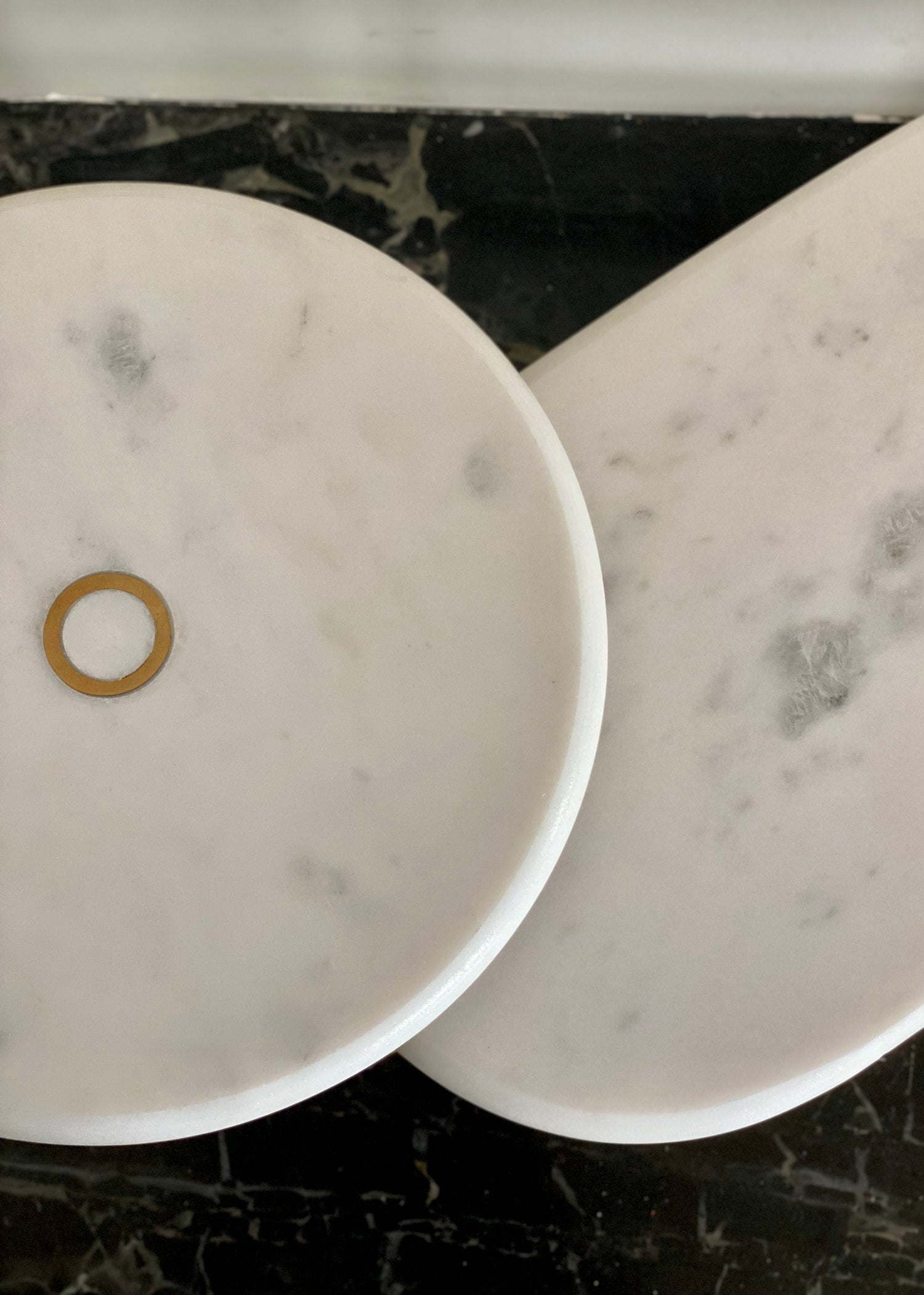 Soho Oval Marble Cake Stand – Set of 2