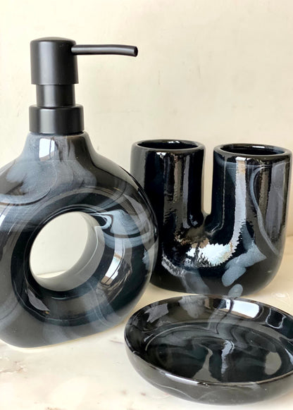 Swirl Bathroom Set – Black (Set of 3)