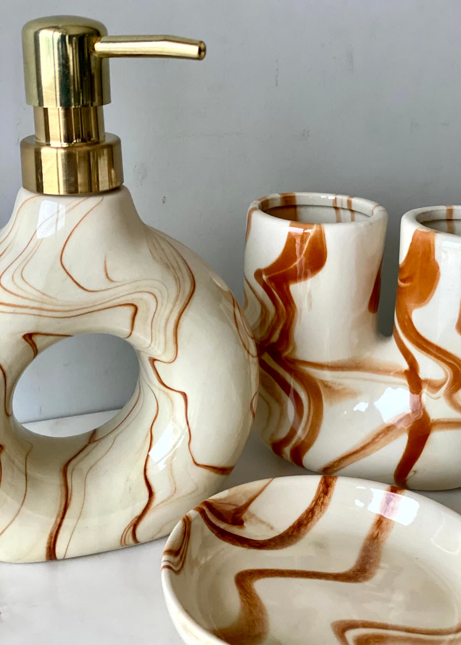 Swirl Bathroom Set – Caramel (Set of 3)