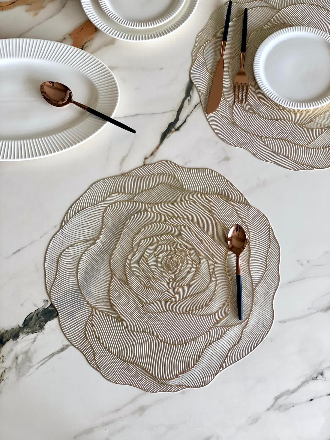 Rose Table Mats - Gold (Set of 6)