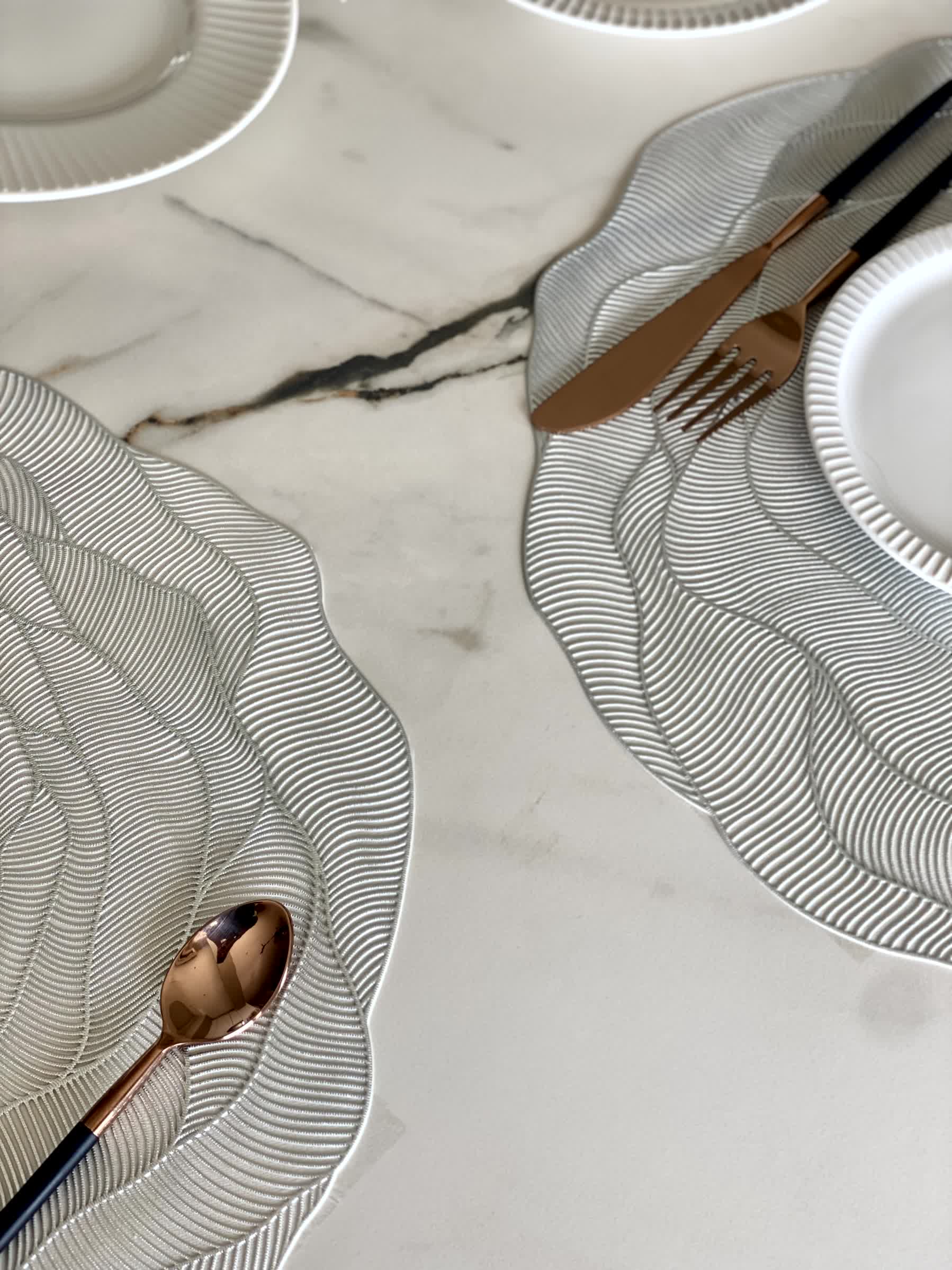 Rose Table Mats - Silver (Set of 6)