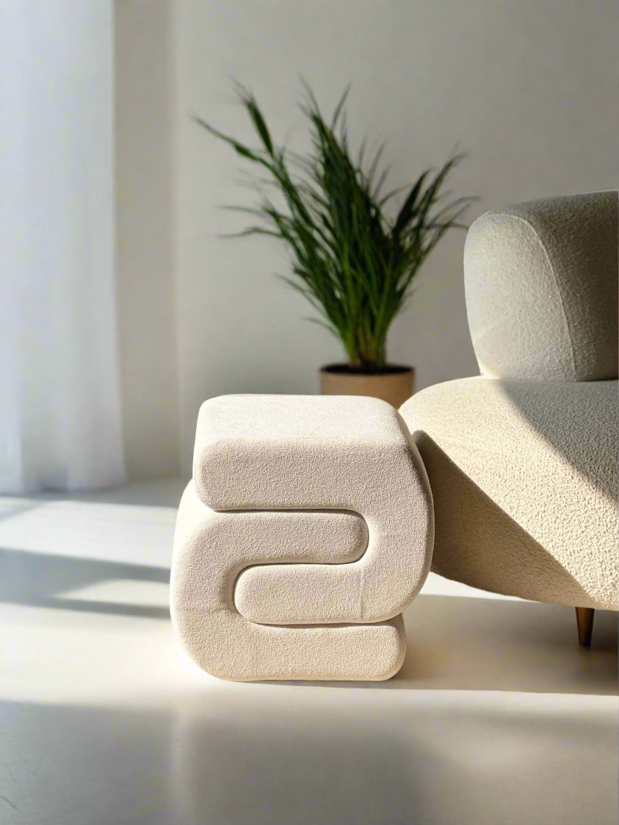 S-Boucle Pouffe - White