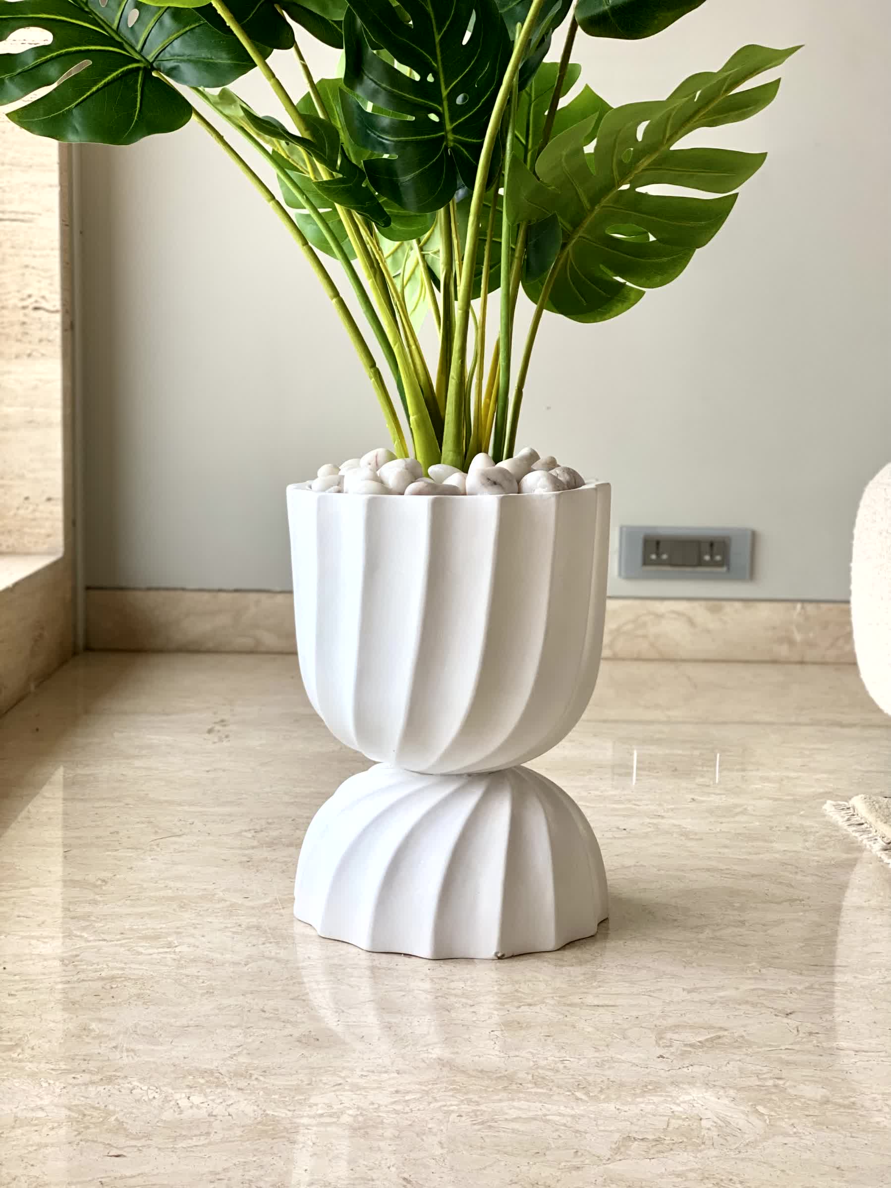 Venus Reversible Planter - White (Only For Mumbai)