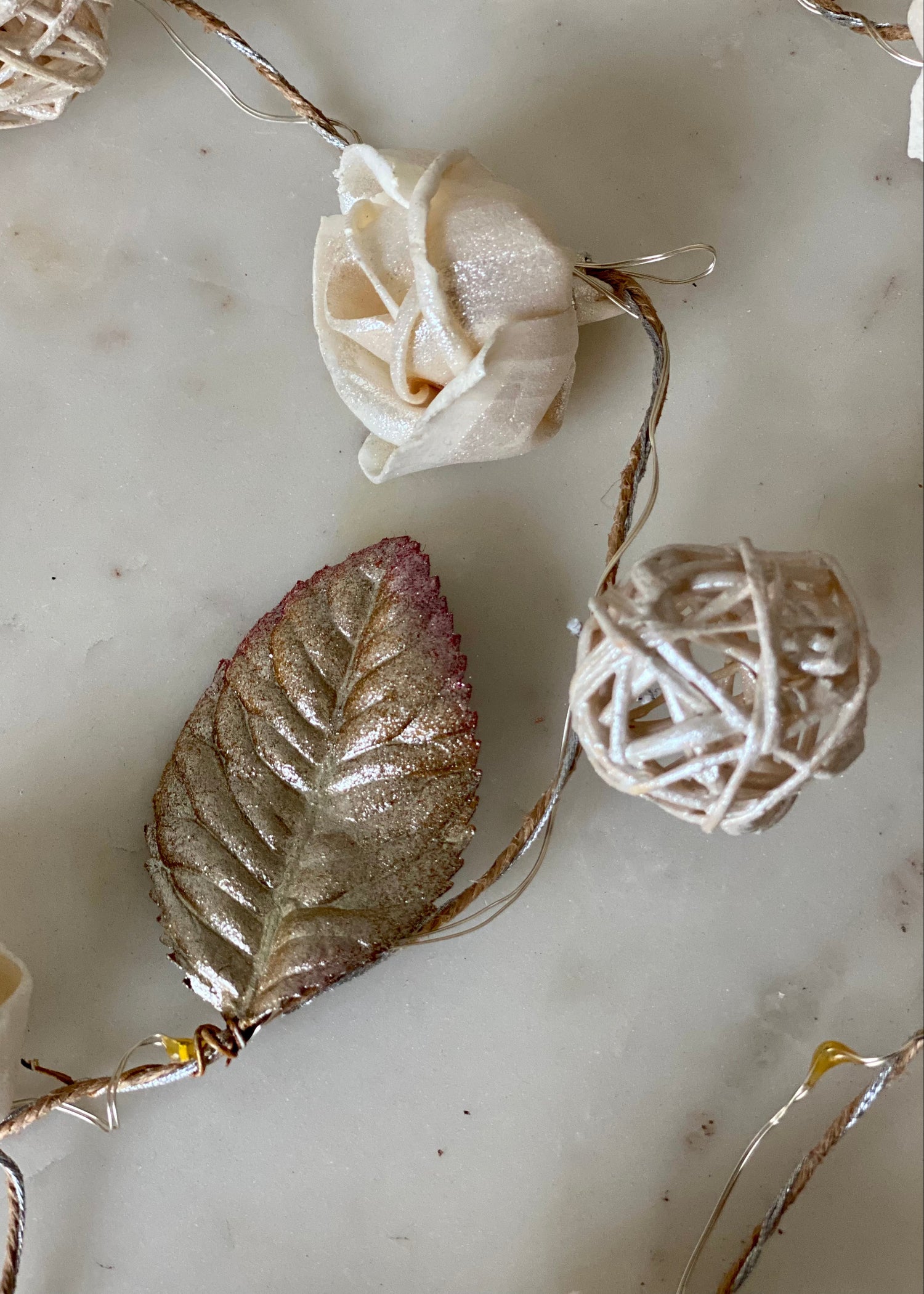 Blossom Garland - Beige