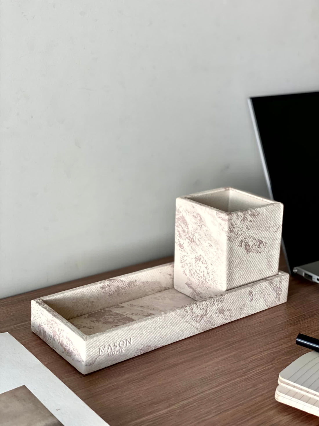 Indo Latte Pen And Tray Set