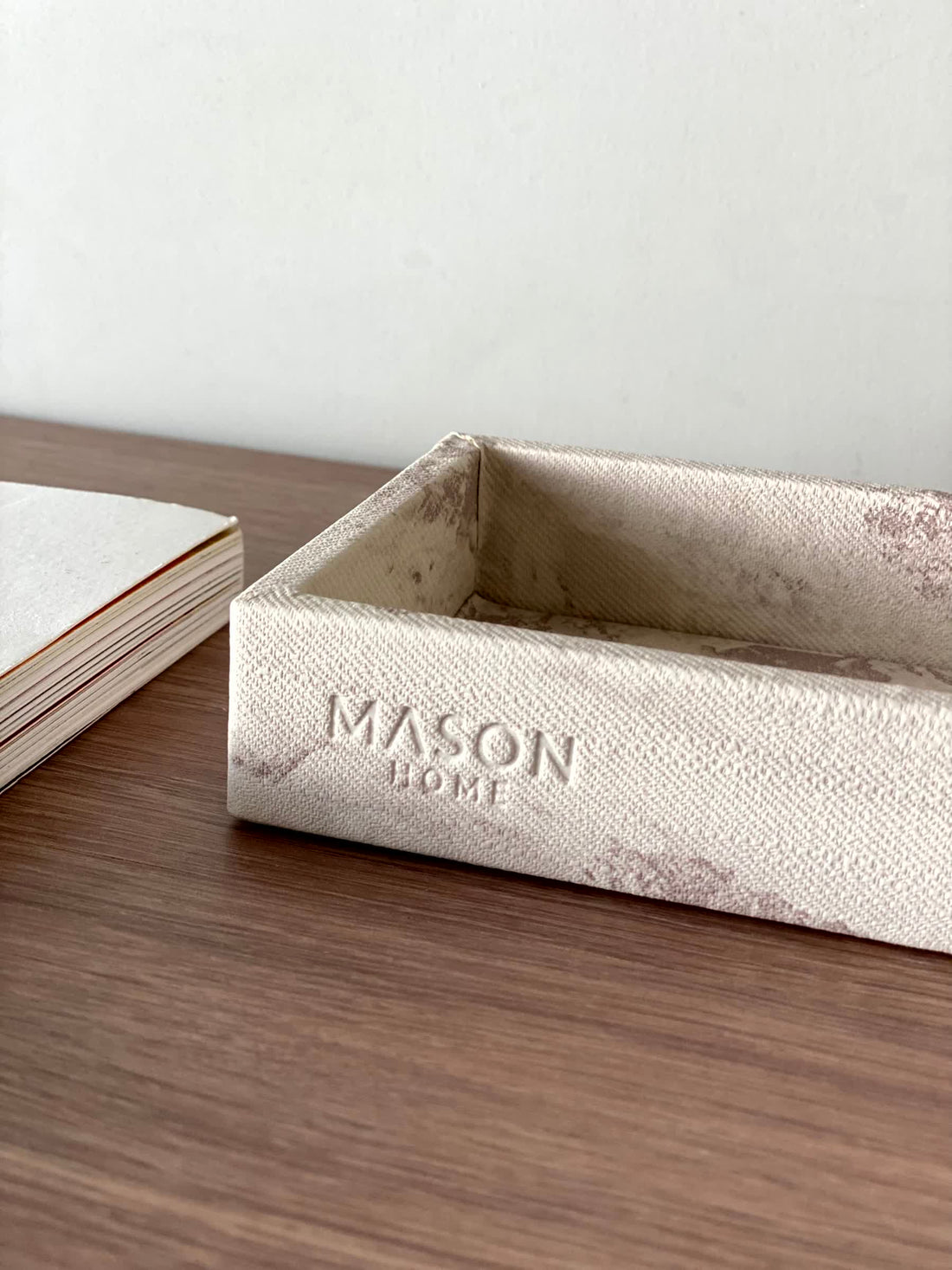 Indo Latte Pen And Tray Set