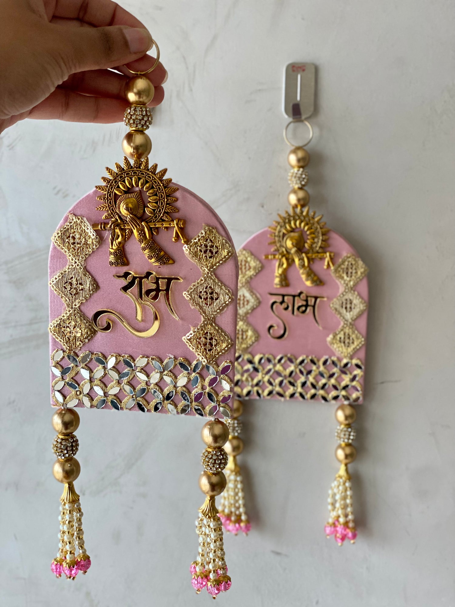 Festive Bansuri Shubh Labh Latkan - Pink