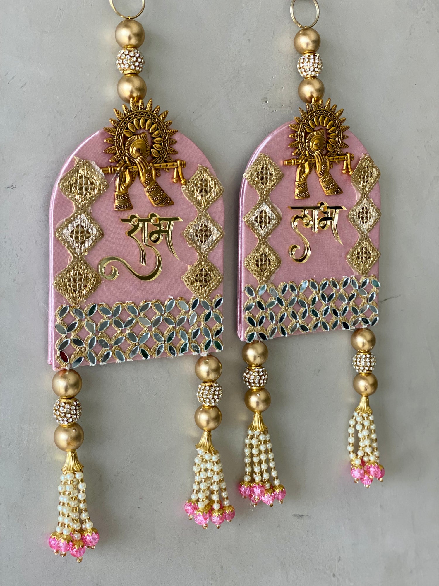 Festive Bansuri Shubh Labh Latkan - Pink