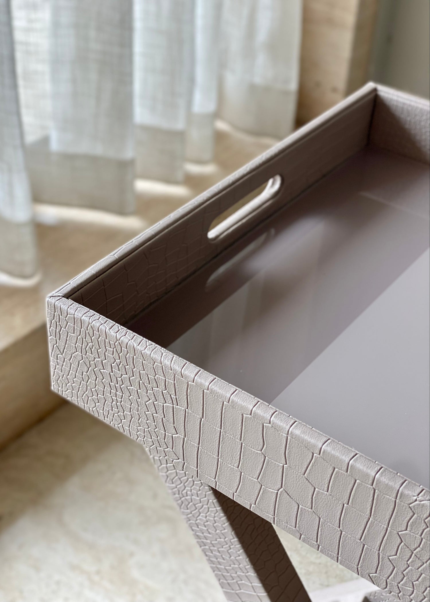 Vellmont Butler Tray