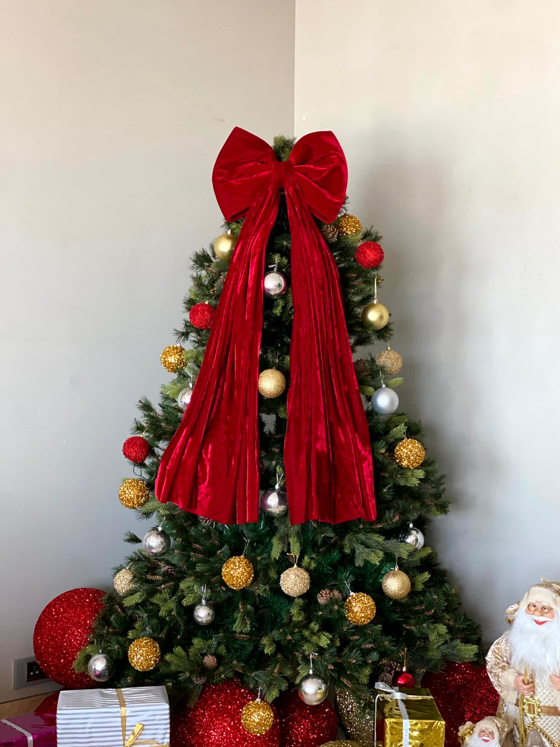 Christmas Red Bow Ornament (Medium)