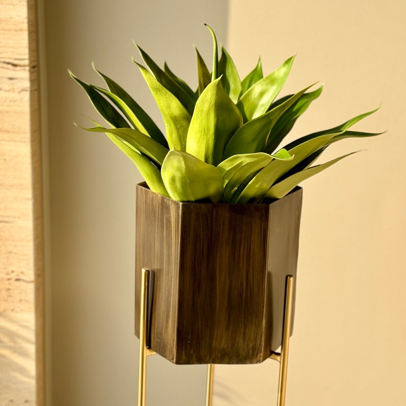 Ibis Planter - Antique Brown and Gold