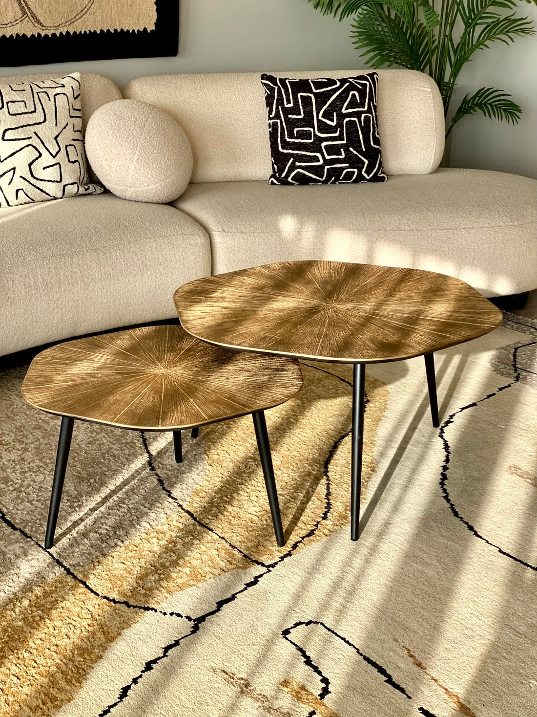 Scallop Nesting Tables - Set of 2