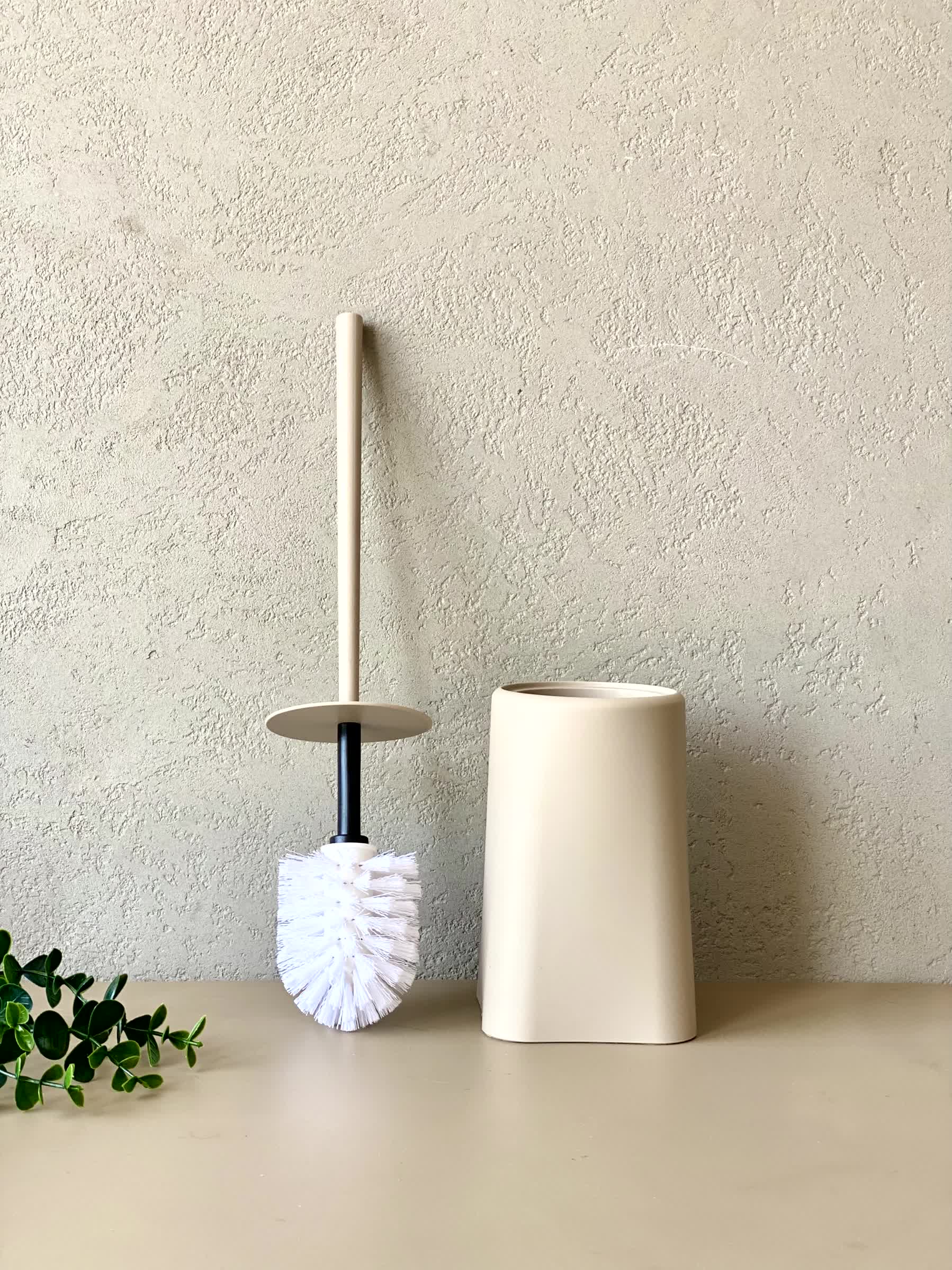 Delta Toilet Brush - Beige