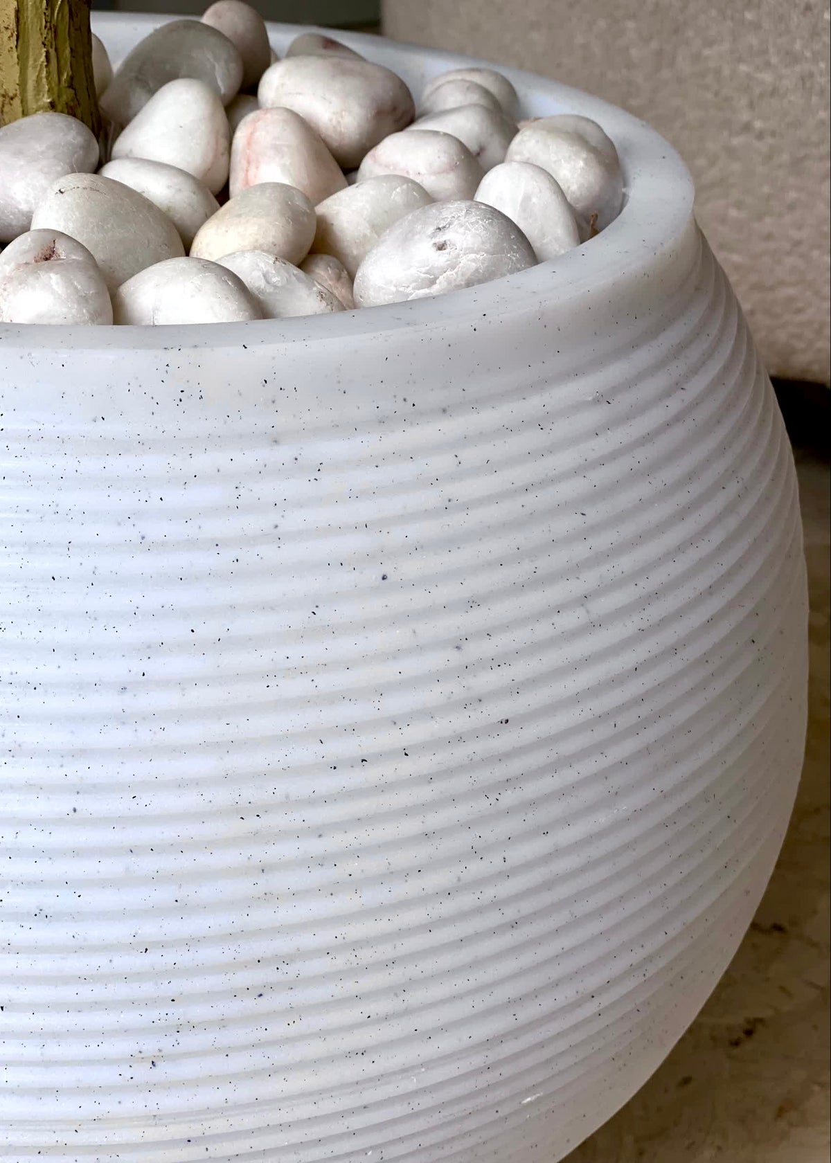 Illuminated Ribbed Planter