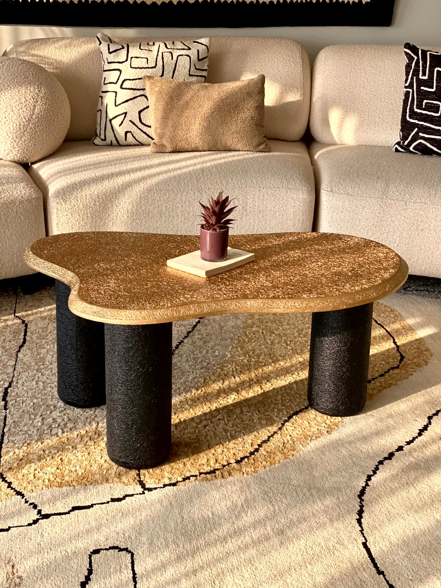 Manhattan Coffee Table - Gold