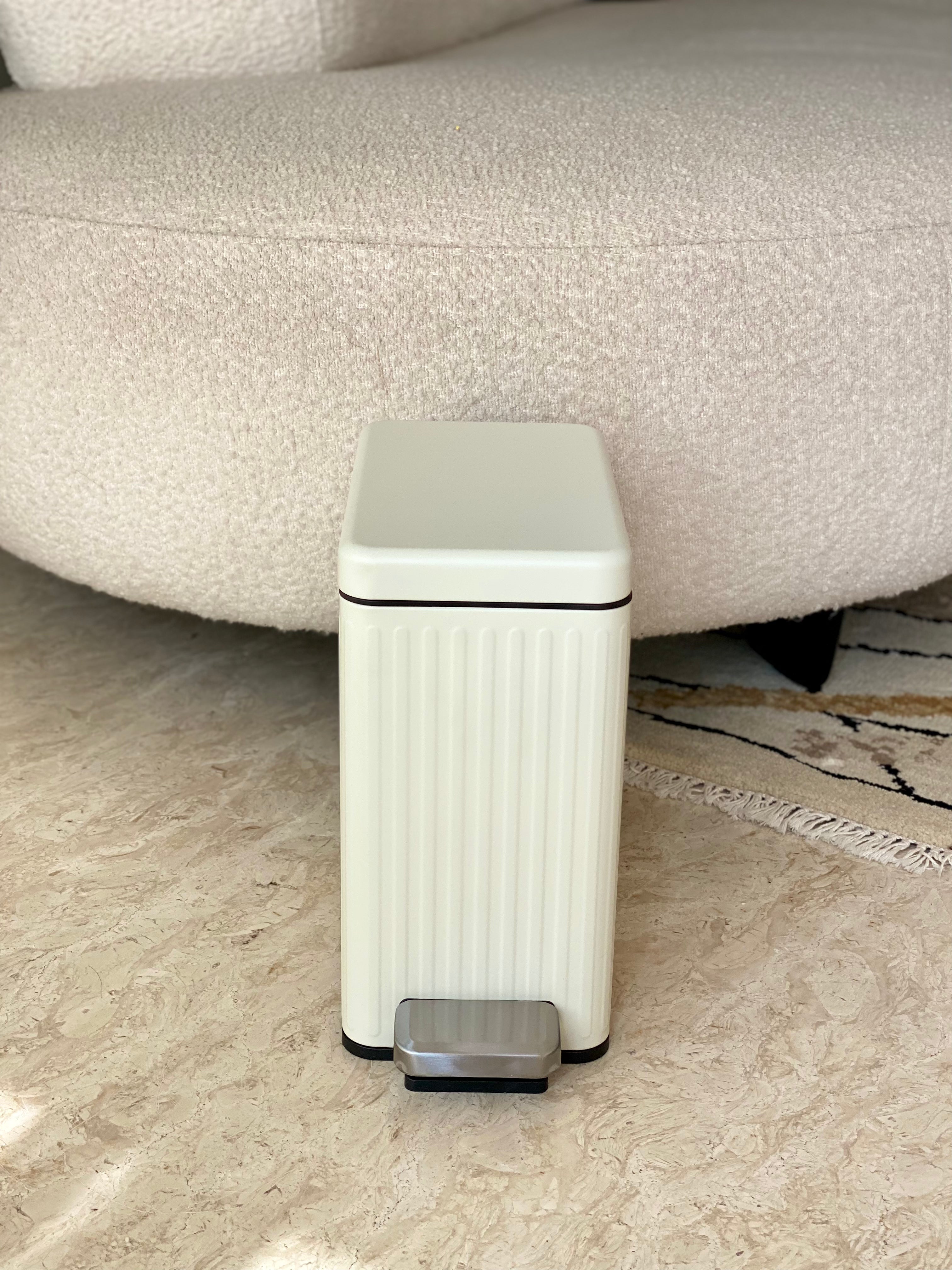 Verve Metallic Dustbin - White (6L)