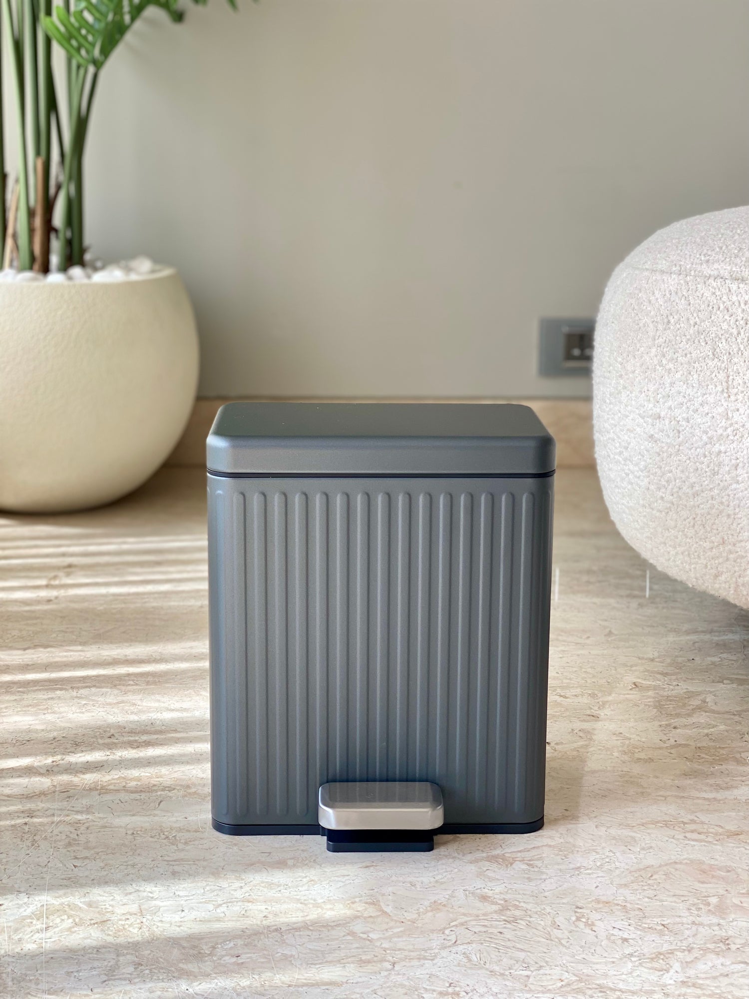 Kairo Metallic Dustbin - Grey (6L)