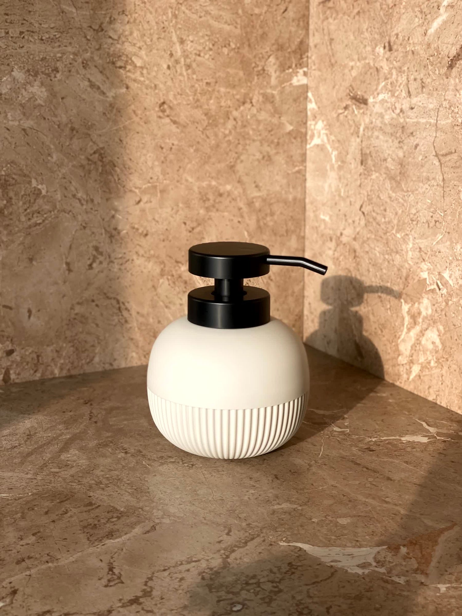 Chaton Round Bathroom Dispenser - Beige