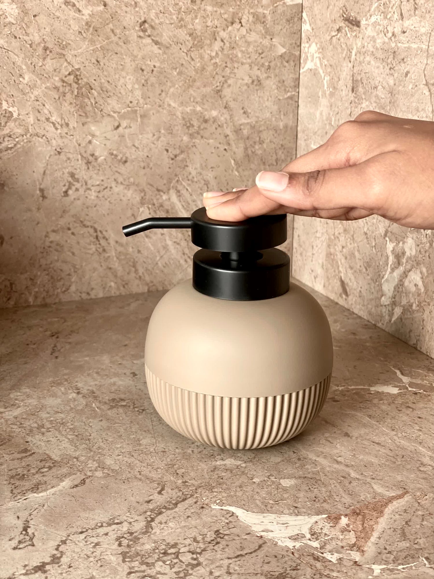 Chaton Round Bathroom Dispenser - Brown