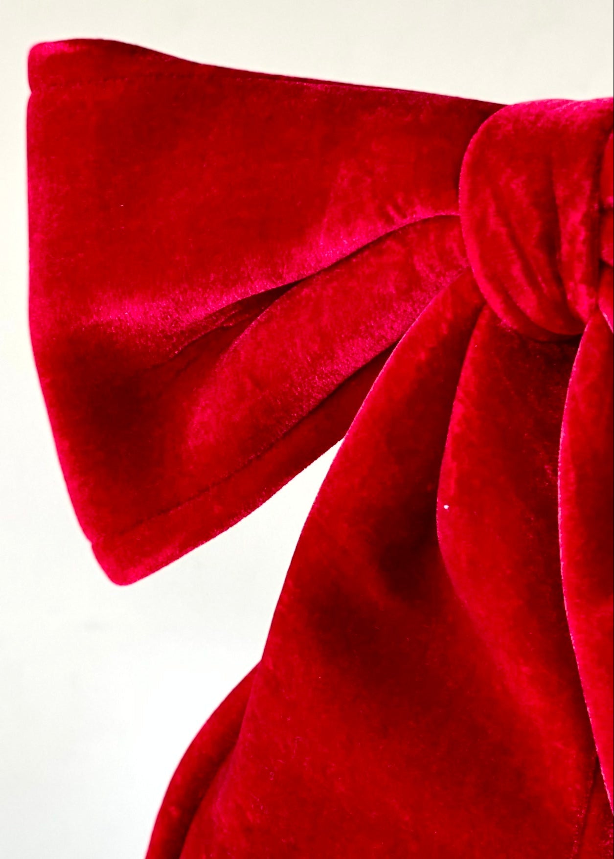 Ruby Christmas Bow Ornament -1.5 Feet