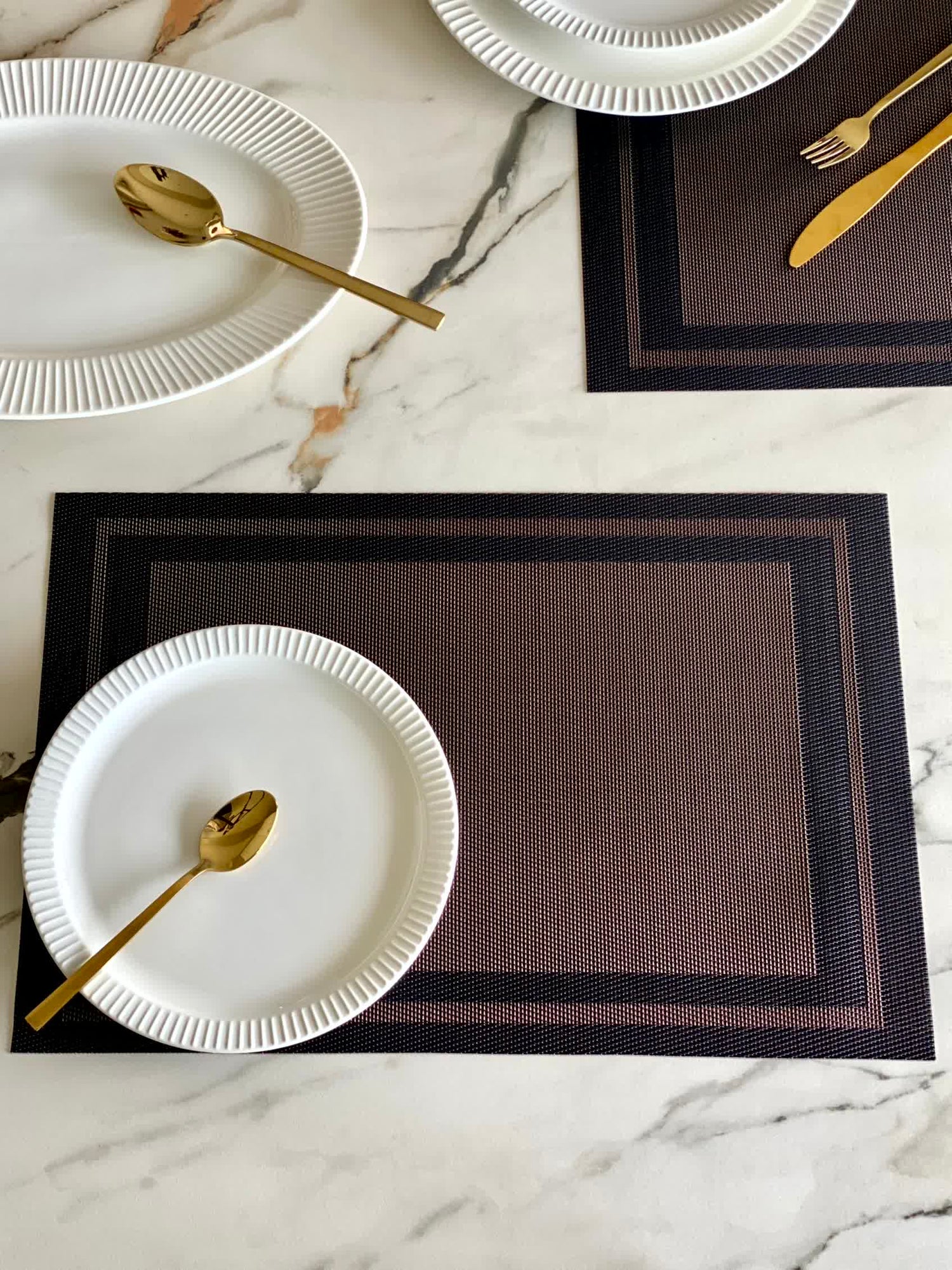 Classic Table Mats - Black (Set of 6)
