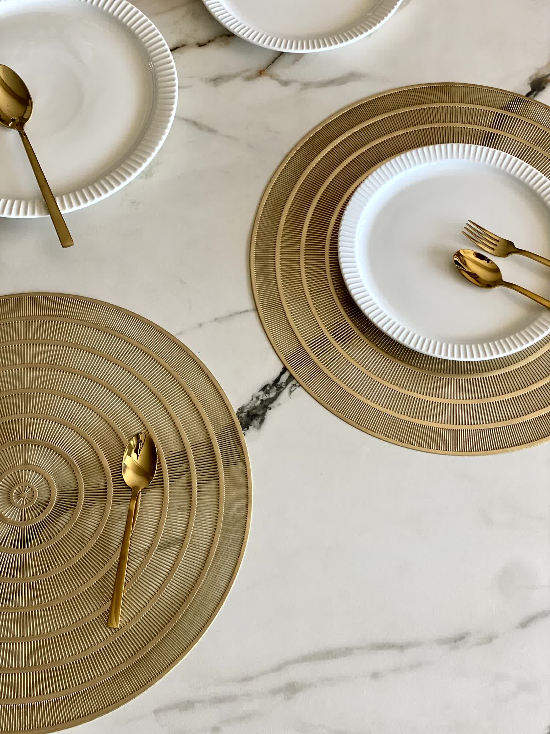 Swirling Table Mats - Gold (Set of 6)