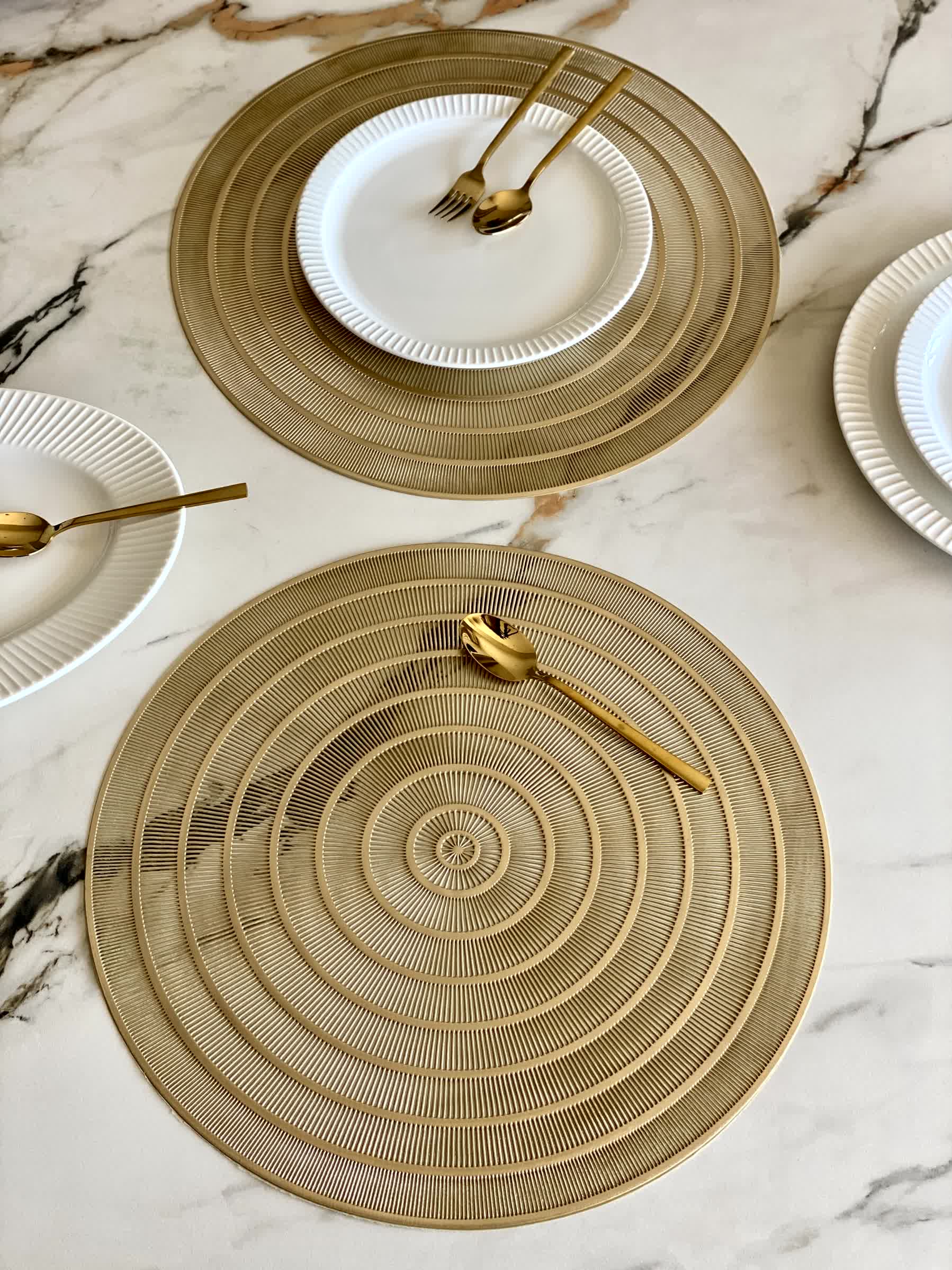 Swirling Table Mats - Gold (Set of 6)