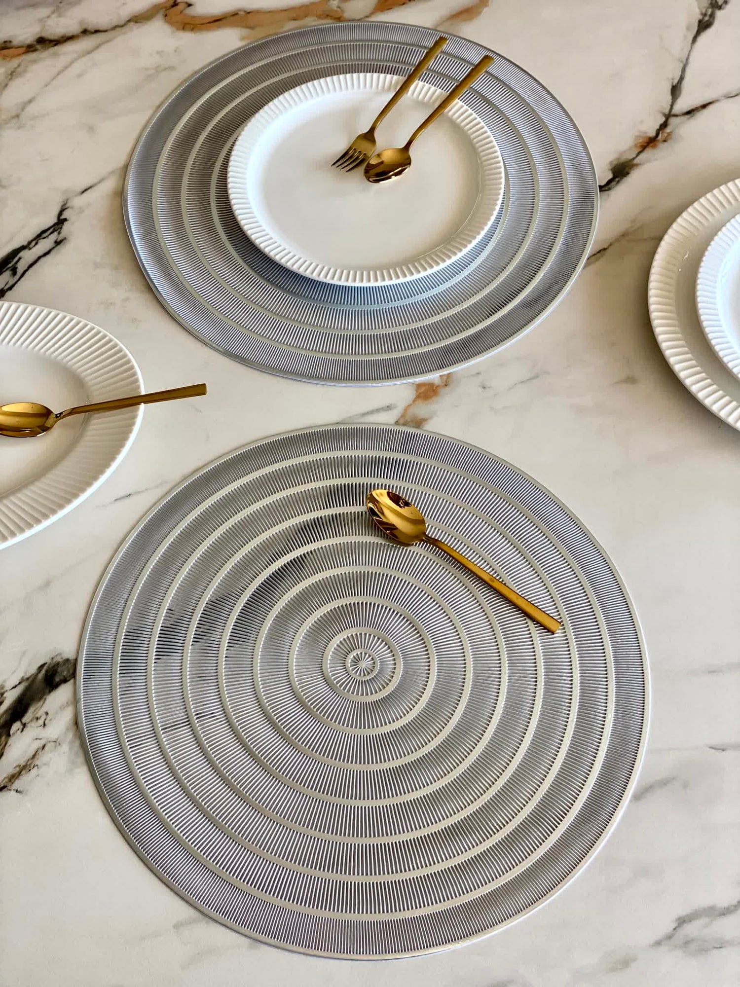 Swirling Table Mats - Silver (Set of 6)