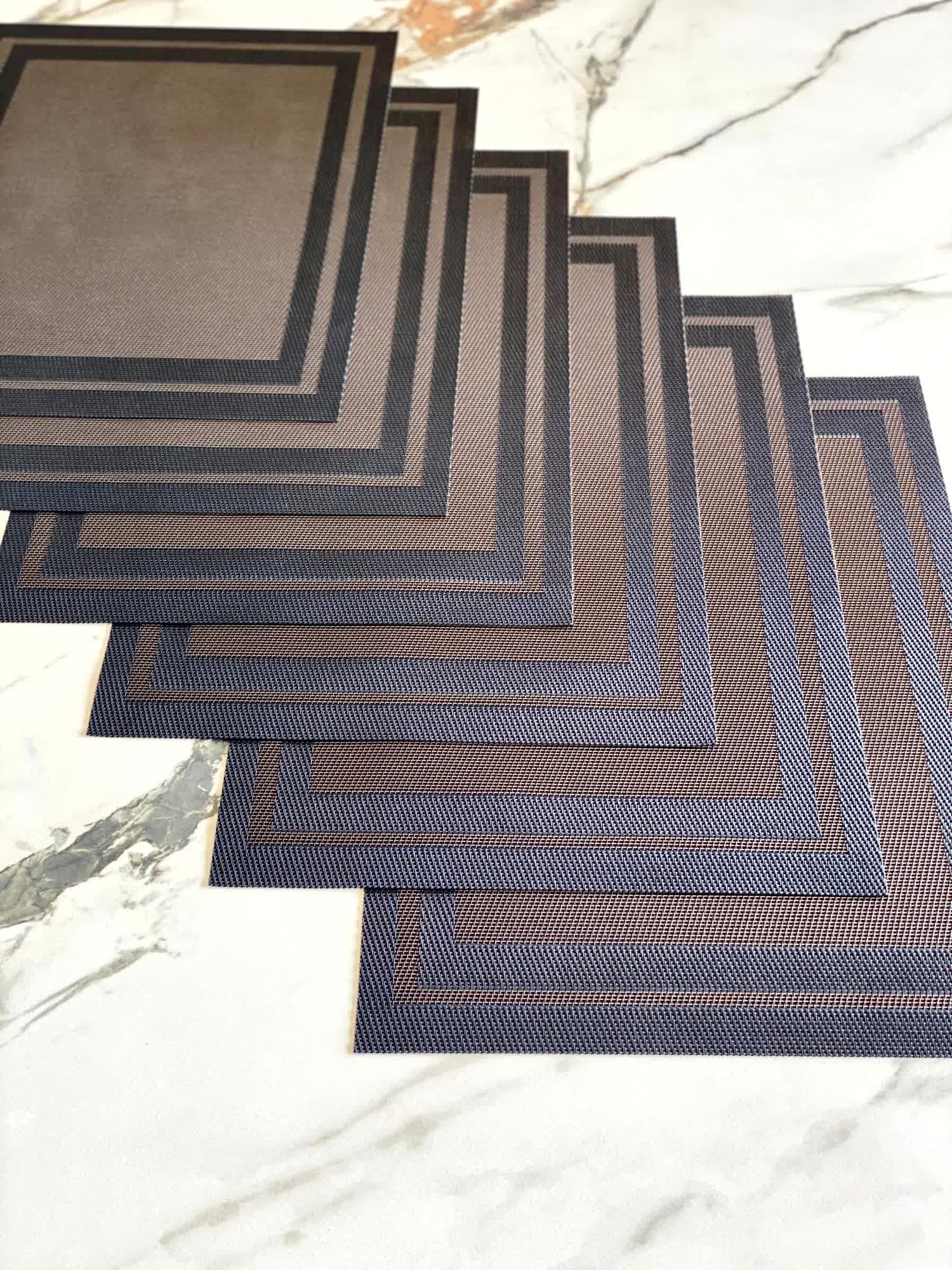 Classic Table Mats - Black (Set of 6)