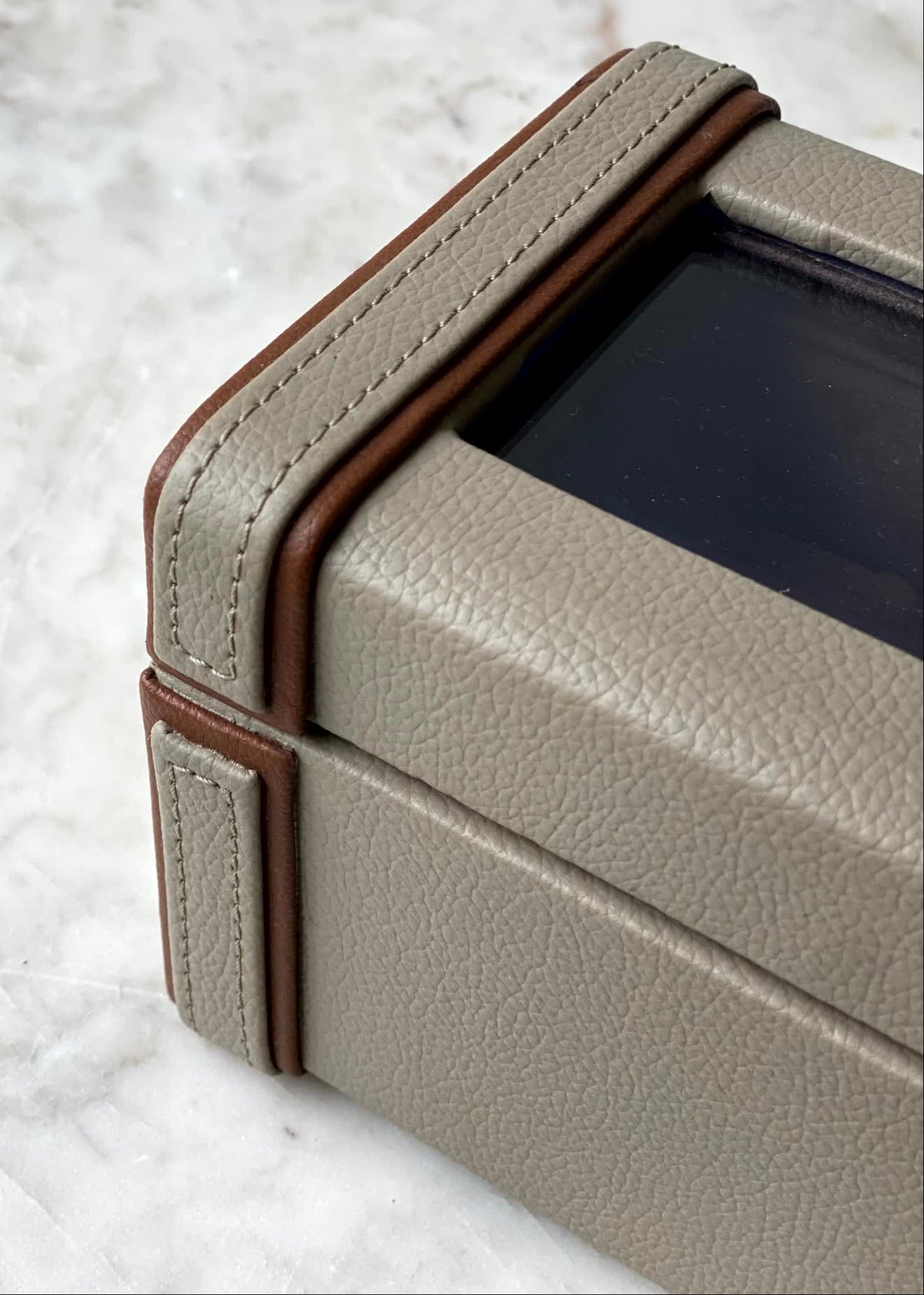 Chronos Glass-Top Watch Box