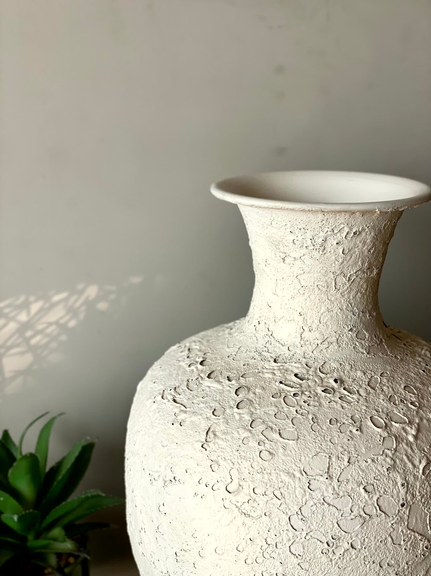 Daro Vase