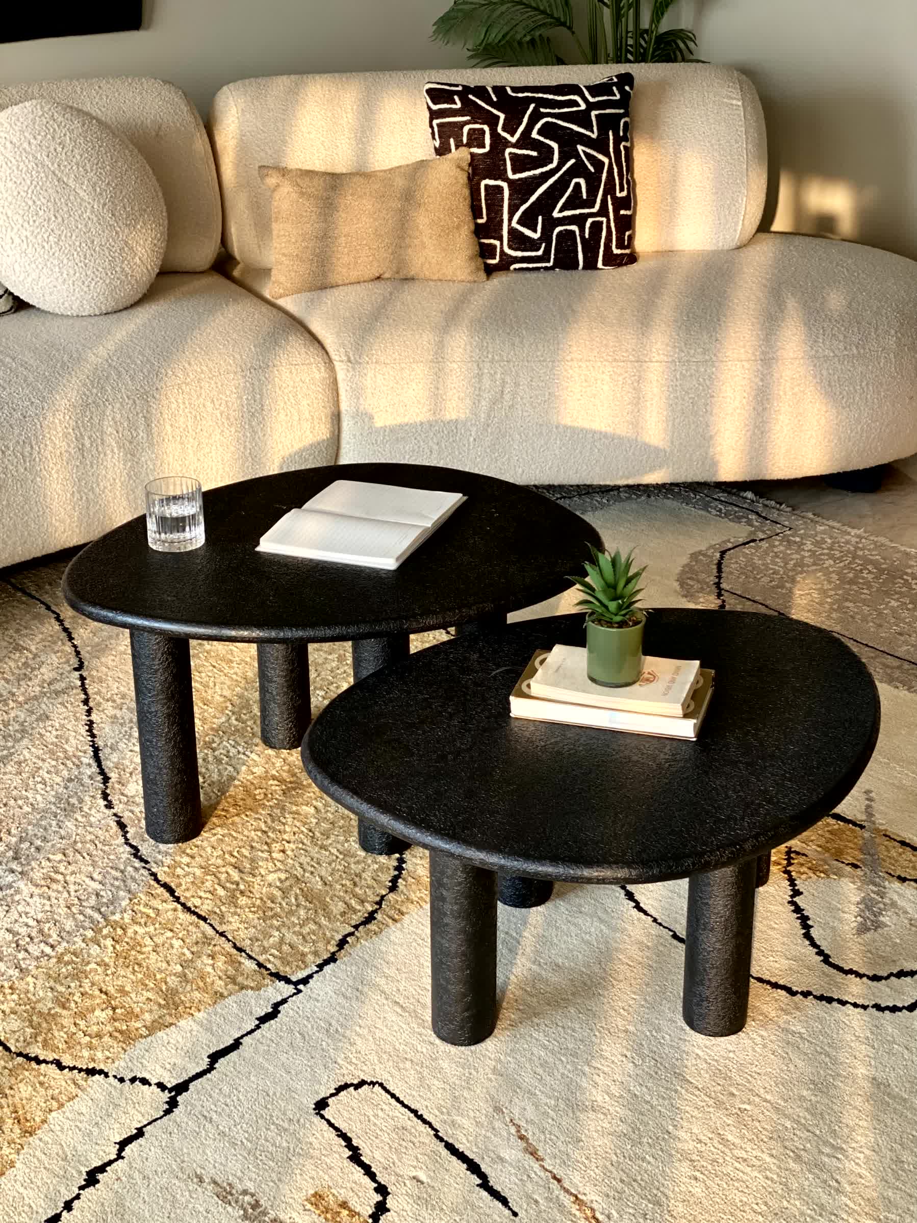 Odessa Nesting Tables - Black (Set of 2)