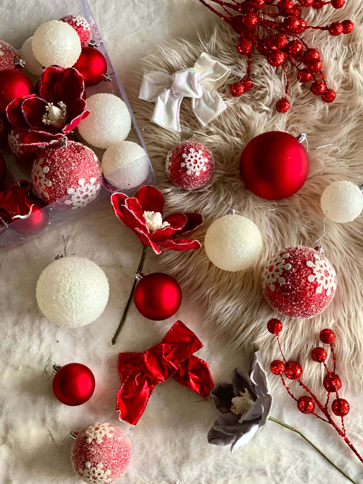 Christmas Luxe Ornament Hanging Set