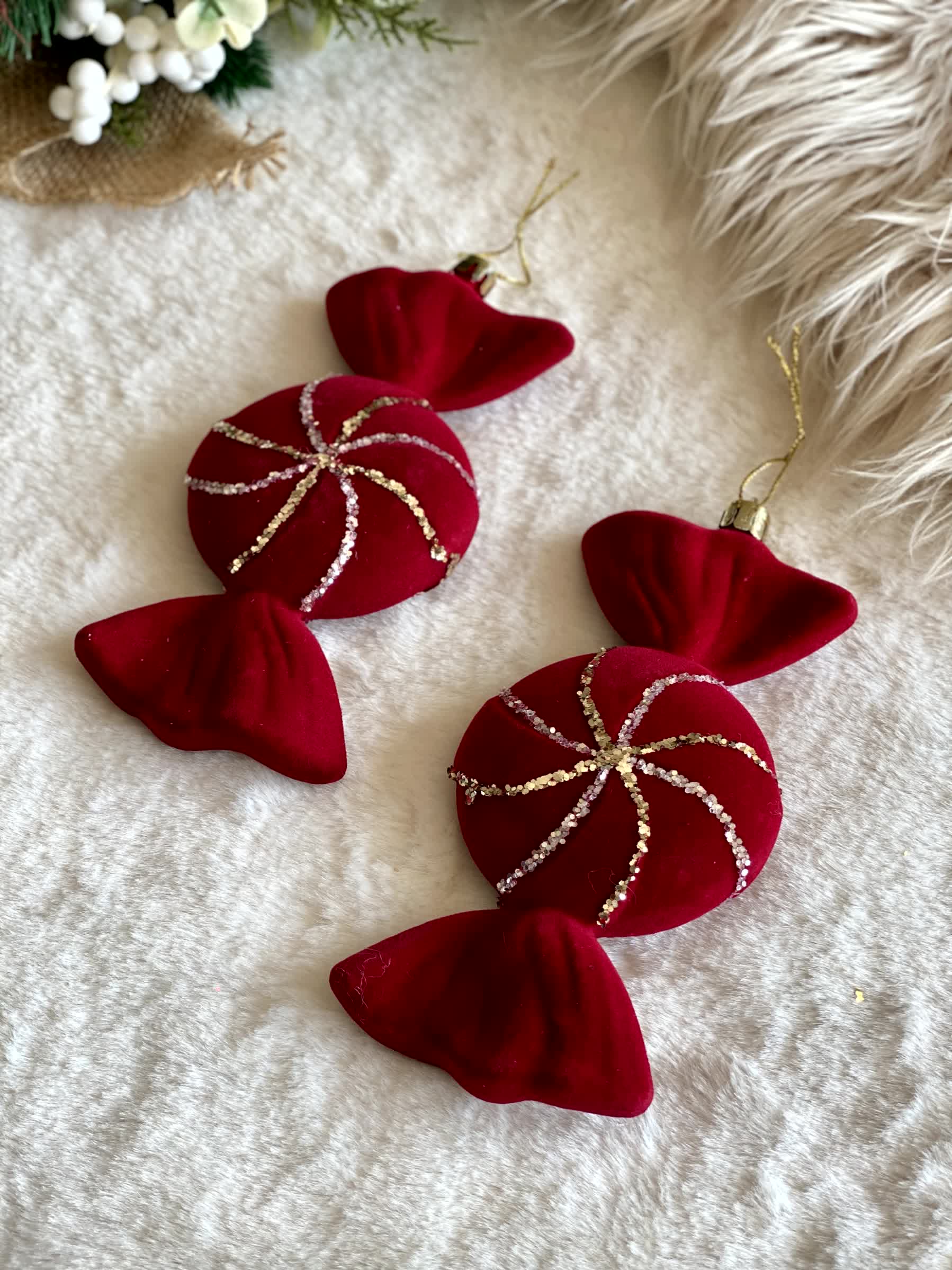 Christmas Crimson Candy Hanging - Set of 2