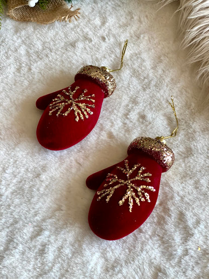 Christmas Red Mittens Hanging - Set of 4