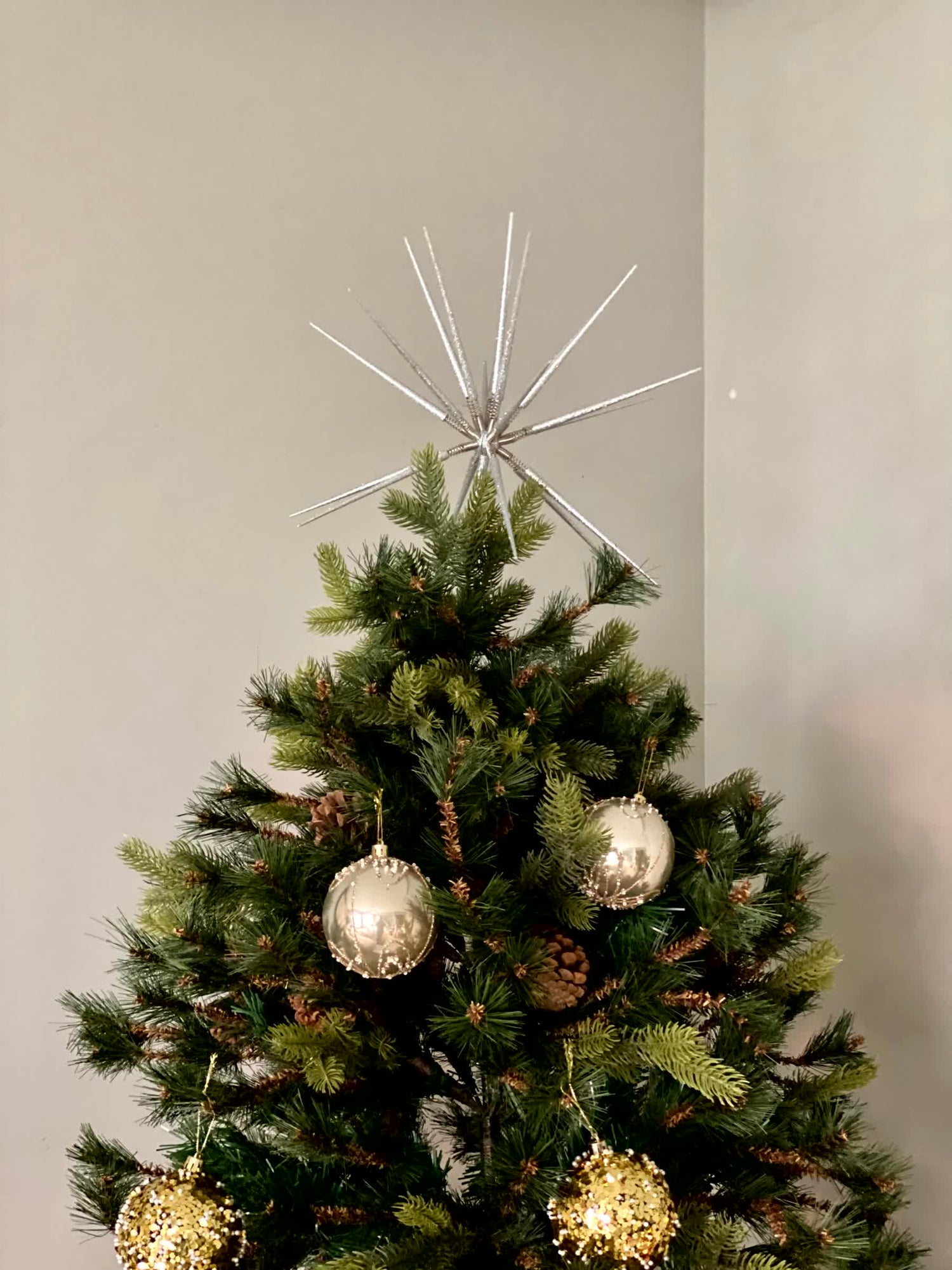 Christmas Tree Top Ornament - Silver