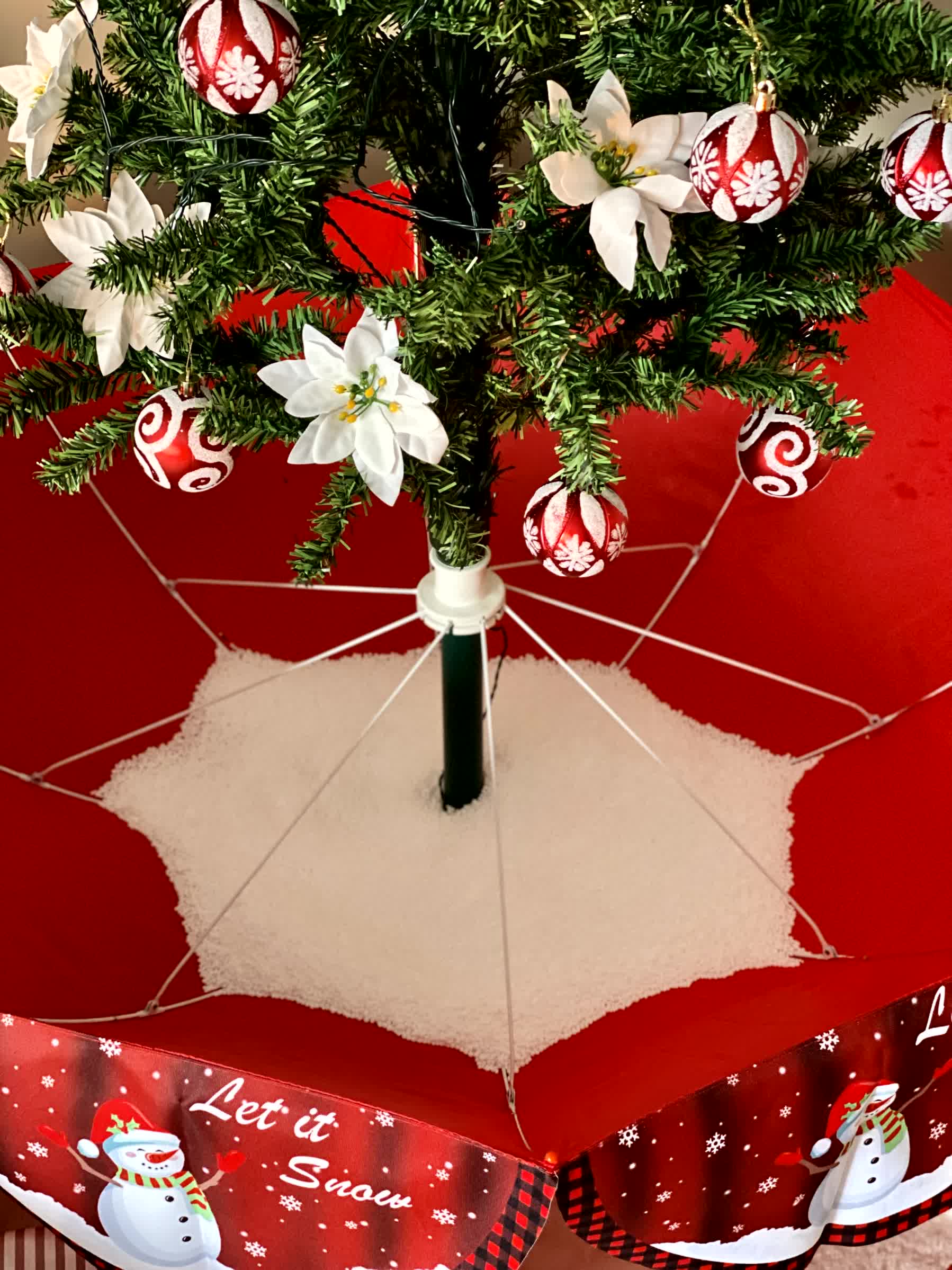 Christmas Bloom &amp; Bauble Canopy Tree
