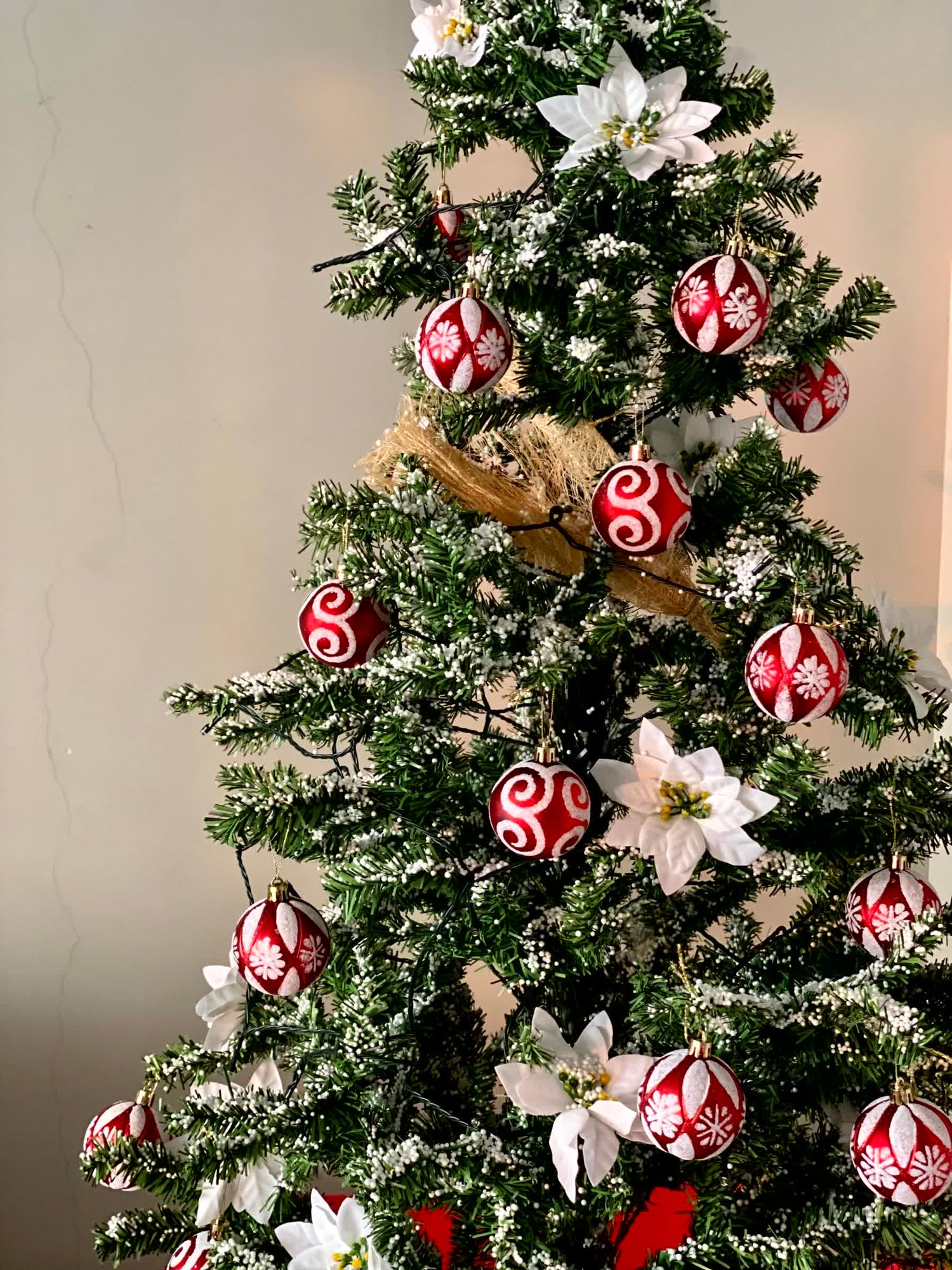 Christmas Bloom &amp; Bauble Canopy Tree