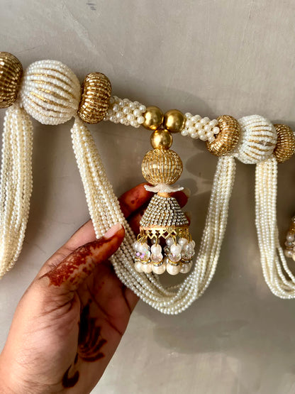 White &amp; Gold Festive Mala Toran